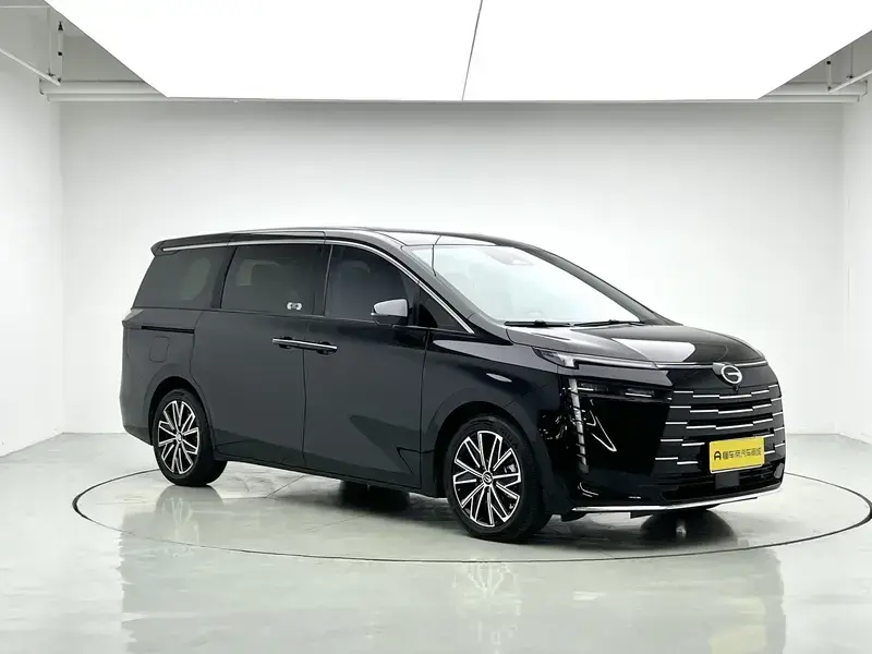 2024 GAC Trumpchi E8 с пробегом 29 700 км