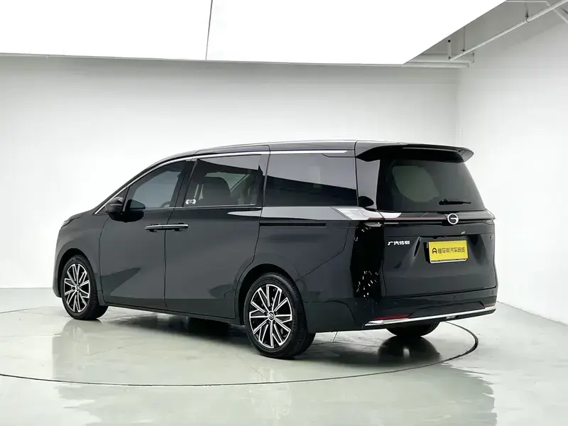 2024 GAC Trumpchi E8 с пробегом 29 700 км