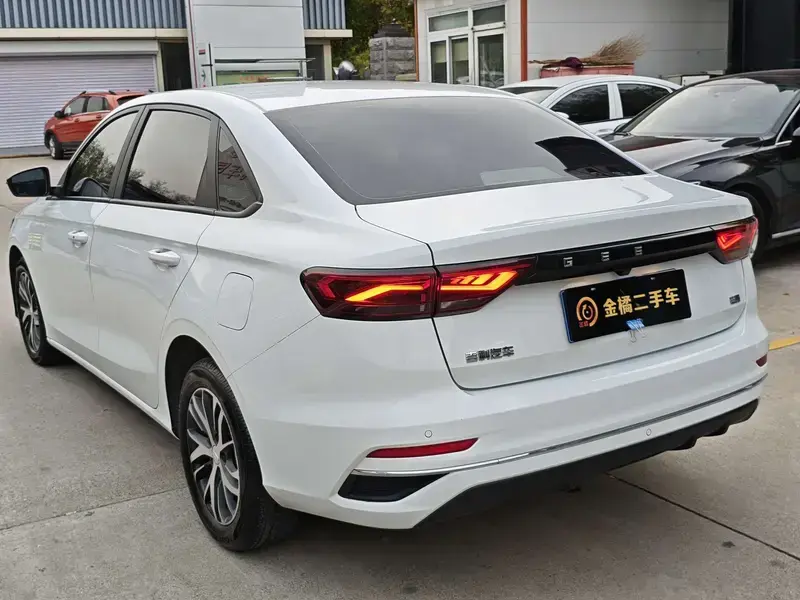2025 Geely Emgrand с пробегом 70 000 км