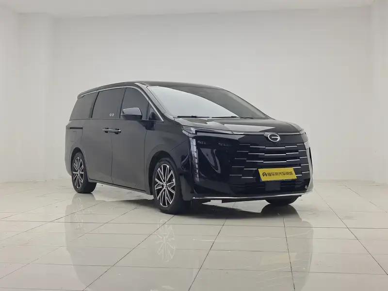 2024 GAC Trumpchi E8 с пробегом 33 200 км