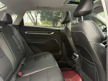 2025 Geely Emgrand с пробегом 17 200 км