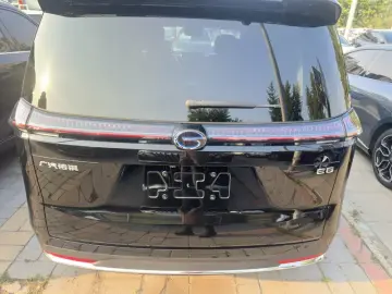 2024 GAC Trumpchi E8 с пробегом 6 000 км