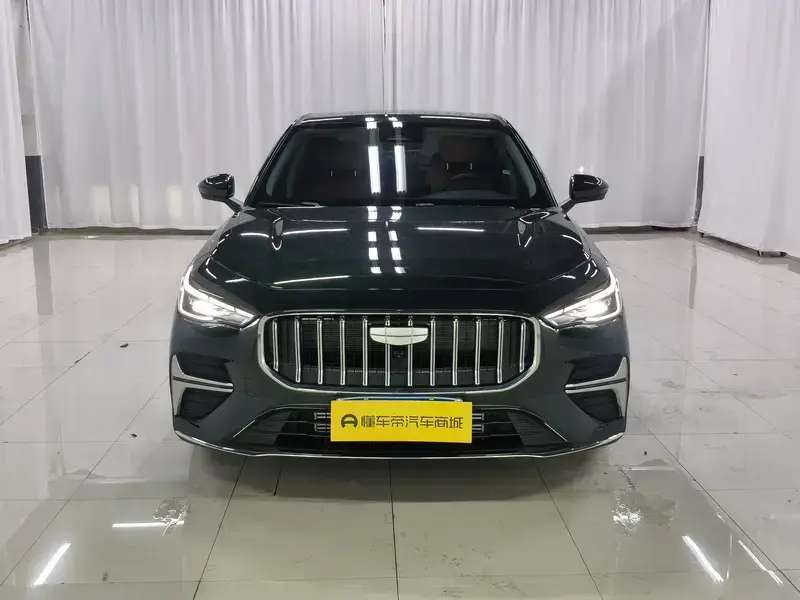 2026 Geely Emgrand с пробегом 2 100 км