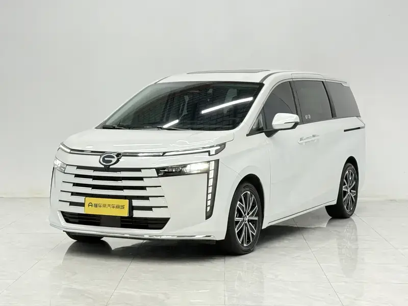 2024 GAC Trumpchi E8 с пробегом 21 800 км