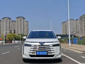 2024 GAC Trumpchi E8 с пробегом 15 000 км