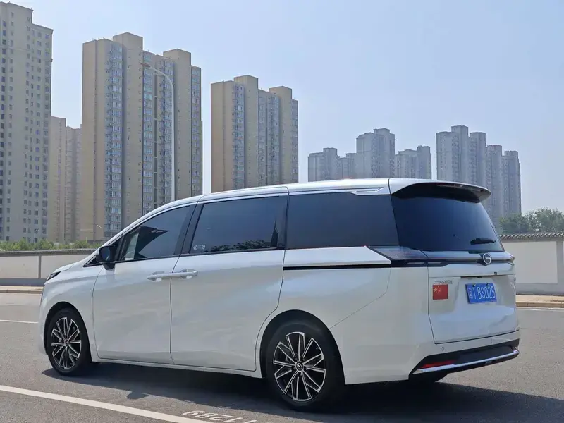2024 GAC Trumpchi E8 с пробегом 15 000 км