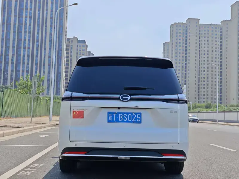 2024 GAC Trumpchi E8 с пробегом 15 000 км