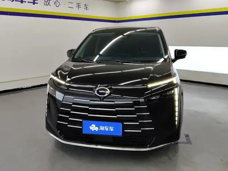 2024 GAC Trumpchi E8 с пробегом 53 000 км