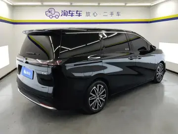 2024 GAC Trumpchi E8 с пробегом 53 000 км