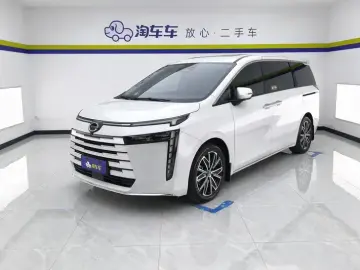 2024 GAC Trumpchi E8 с пробегом 26 000 км