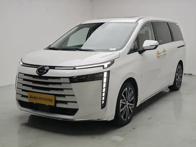 2024 GAC Trumpchi E8 с пробегом 18 700 км