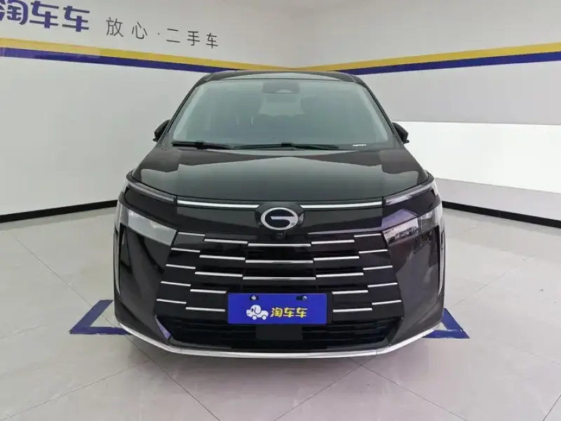 2024 GAC Trumpchi E8 с пробегом 28 000 км