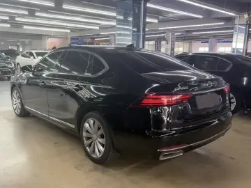 2020 GAC Trumpchi GA8 с пробегом 80 000 км