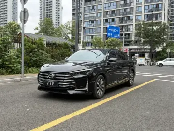GAC Trumpchi GA8