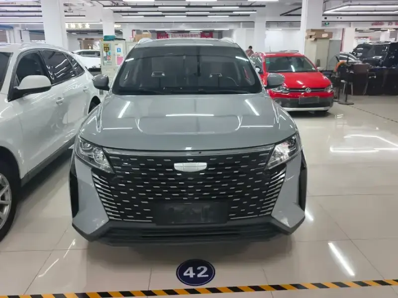 2024 Geely Haoyue Pro с пробегом 27 000 км