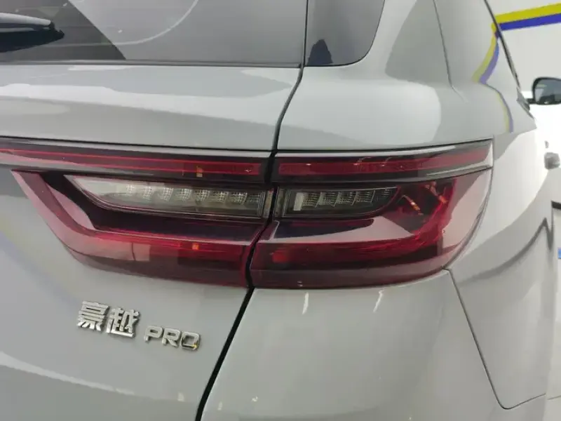 2024 Geely Haoyue Pro с пробегом 17 000 км