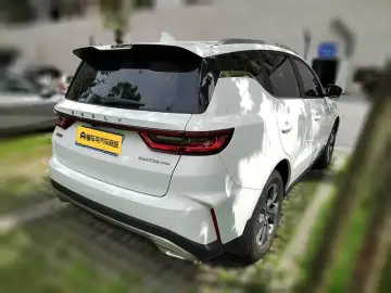2024 Geely Haoyue Pro с пробегом 15 900 км