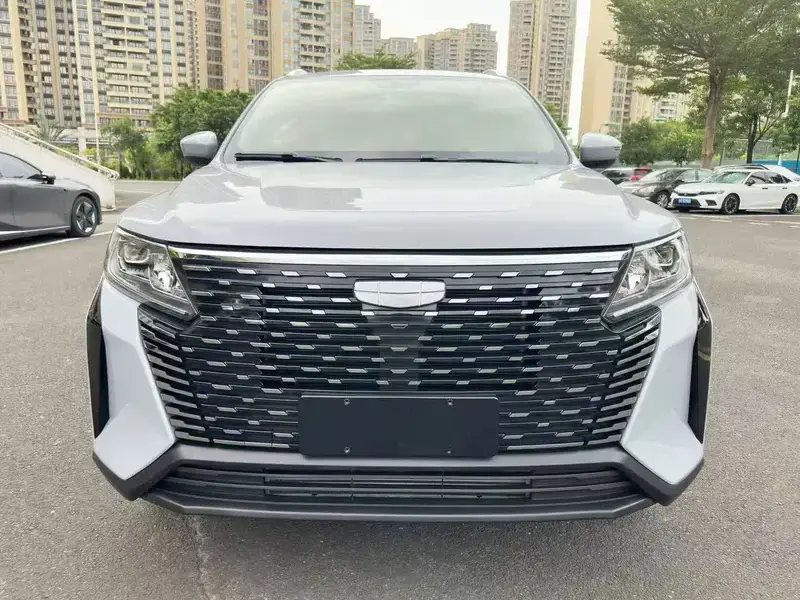 2024 Geely Haoyue Pro с пробегом 16 000 км