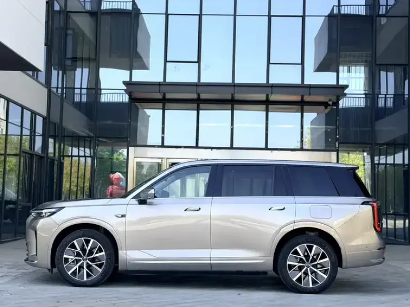 2025 GAC Trumpchi S9 с пробегом 8 000 км