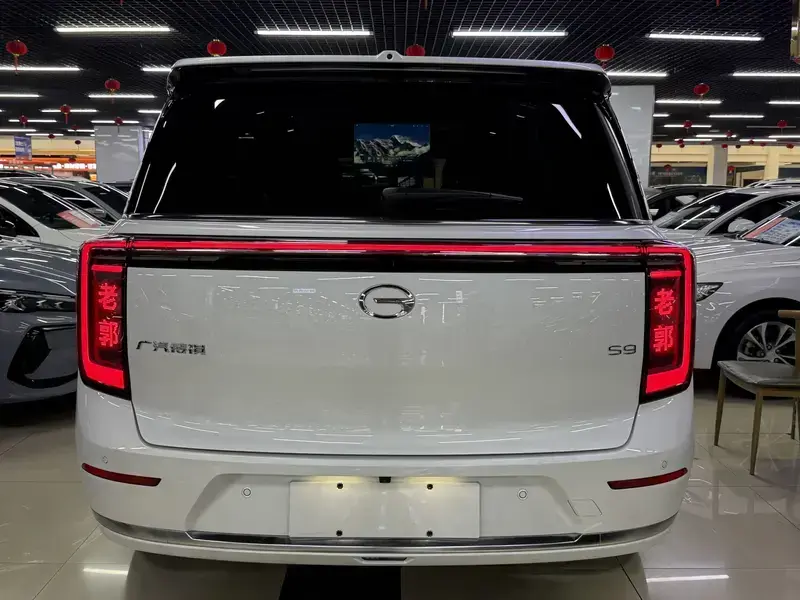 2025 GAC Trumpchi S9 с пробегом 7 000 км