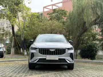 2026 Geely Atlas с пробегом 4 600 км