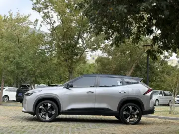 2026 Geely Atlas с пробегом 4 600 км