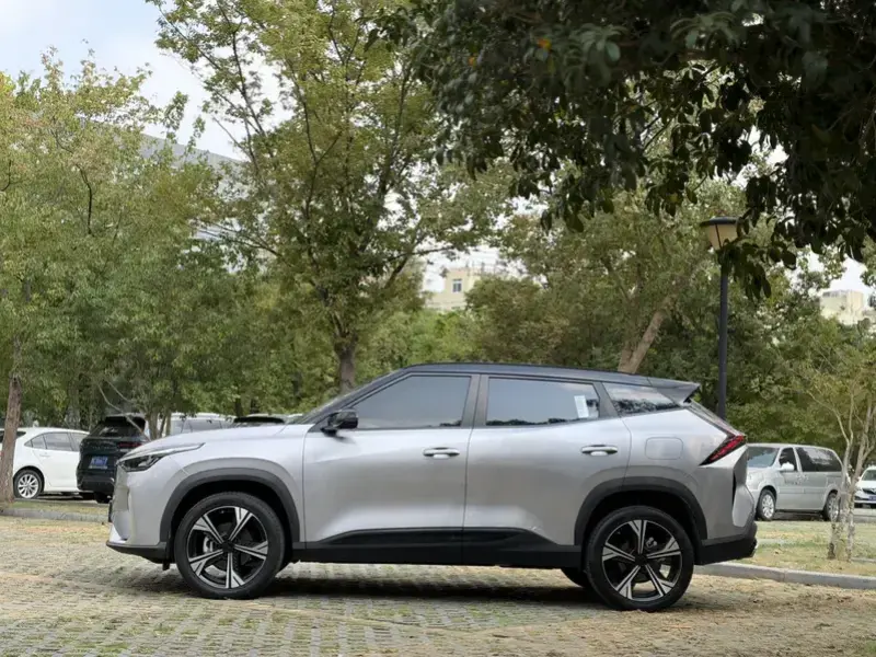 2026 Geely Atlas с пробегом 4 600 км