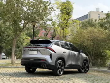 2026 Geely Atlas с пробегом 4 600 км