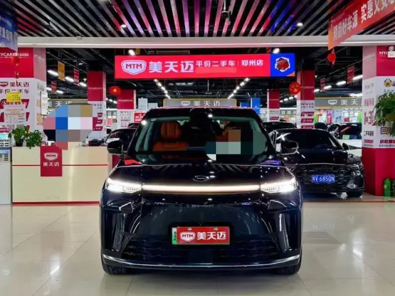 2025 GAC Trumpchi S9 с пробегом 9 500 км