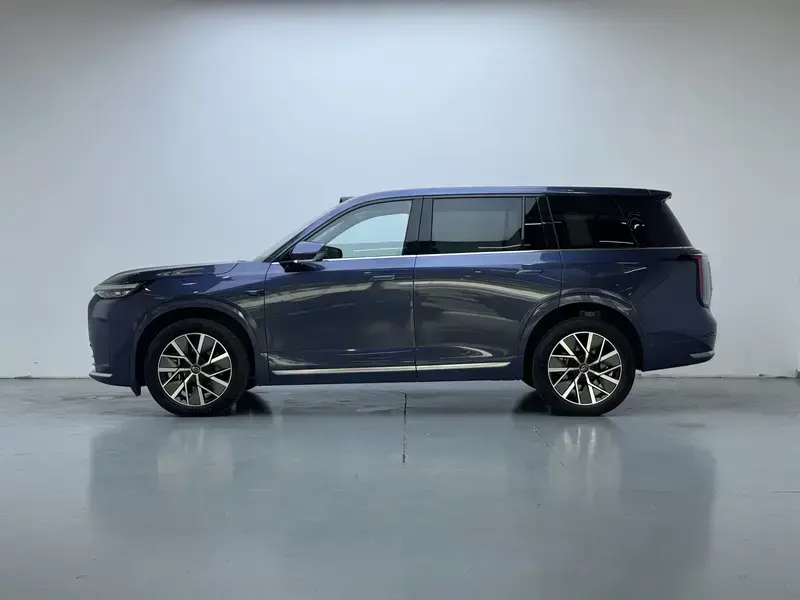 2025 GAC Trumpchi S9 с пробегом 12 000 км