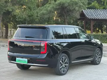 2025 GAC Trumpchi S9 с пробегом 13 000 км