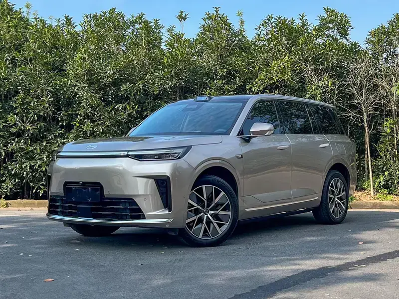 2025 GAC Trumpchi S9 с пробегом 13 000 км