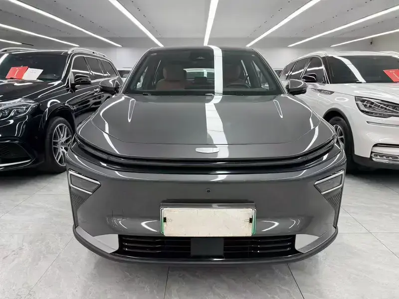 2026 Geely Boyue REV с пробегом 3 000 км