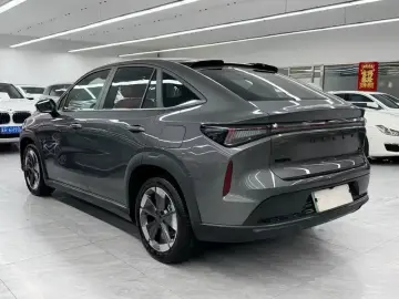 2026 Geely Boyue REV с пробегом 3 000 км