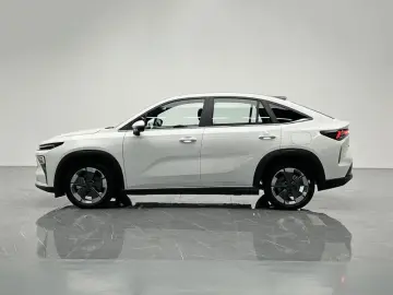 2026 Geely Boyue REV с пробегом 100 км