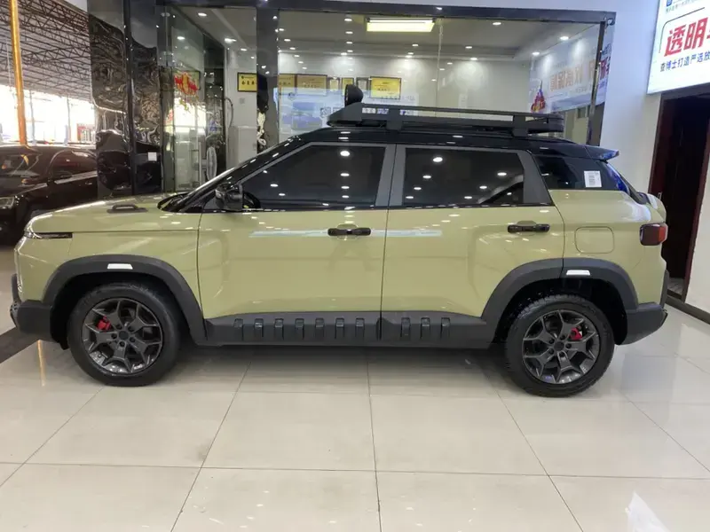2025 Geely Cowboy с пробегом 8 200 км