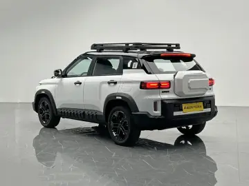 2025 Geely Cowboy с пробегом 100 км