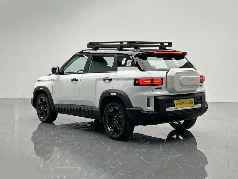 2025 Geely Cowboy с пробегом 100 км