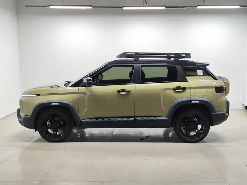 2025 Geely Cowboy с пробегом 10 700 км