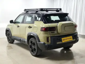 2025 Geely Cowboy с пробегом 10 700 км