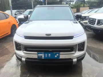 2023 Geely Icon с пробегом 35 000 км