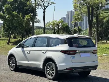2021 Geely Jiaji с пробегом 57 900 км