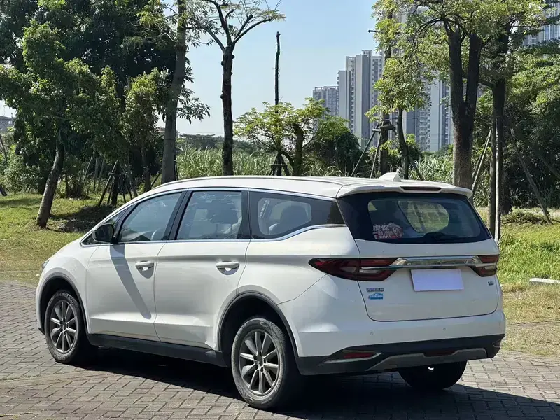 2021 Geely Jiaji с пробегом 57 900 км