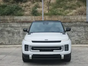 2023 Geely Icon с пробегом 46 000 км