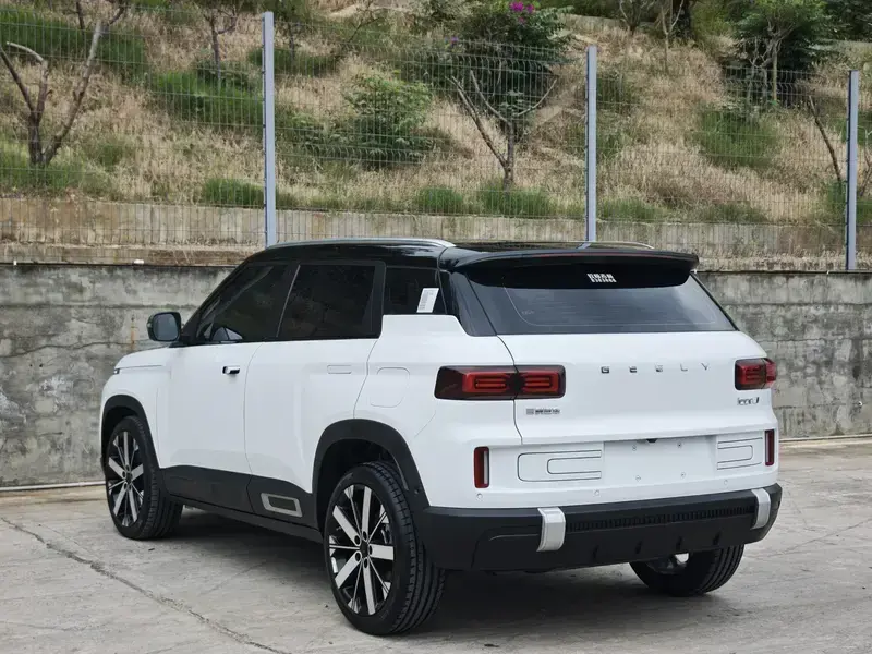 2023 Geely Icon с пробегом 46 000 км