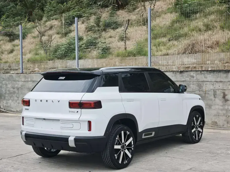 2023 Geely Icon с пробегом 46 000 км