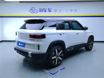 2023 Geely Icon с пробегом 33 000 км