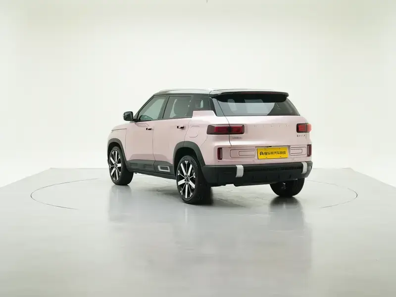 2023 Geely Icon с пробегом 25 700 км