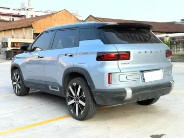 2023 Geely Icon с пробегом 13 000 км