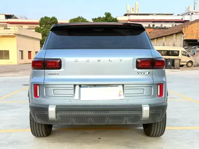 2023 Geely Icon с пробегом 13 000 км